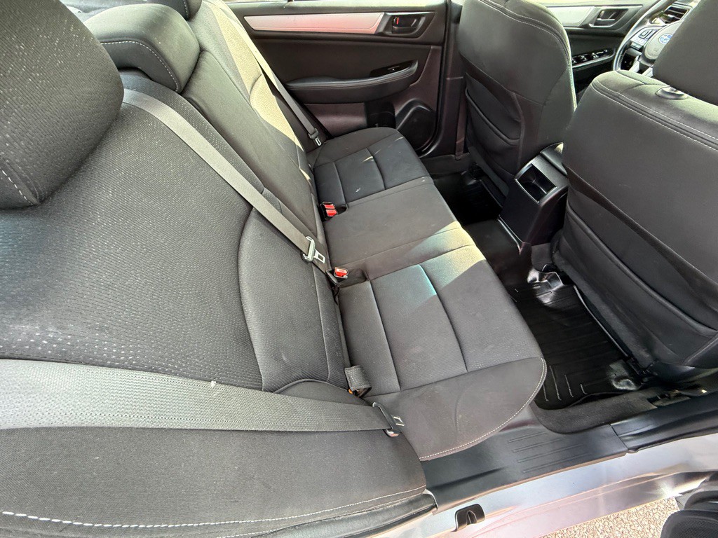 2017 Subaru Legacy Image 17