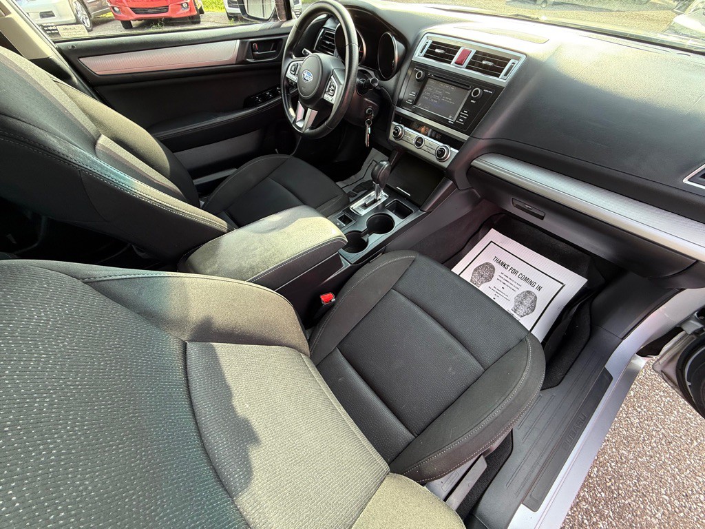 2017 Subaru Legacy Image 19