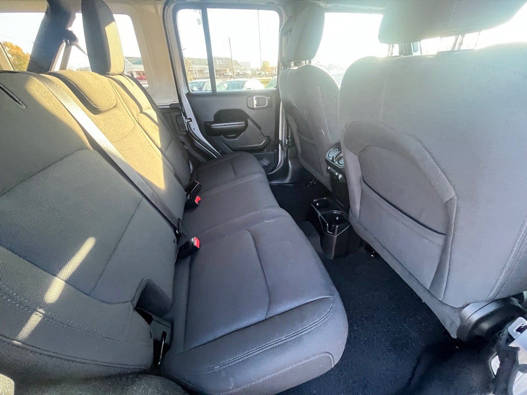 2018 Jeep Wrangler Unlimited Image 16