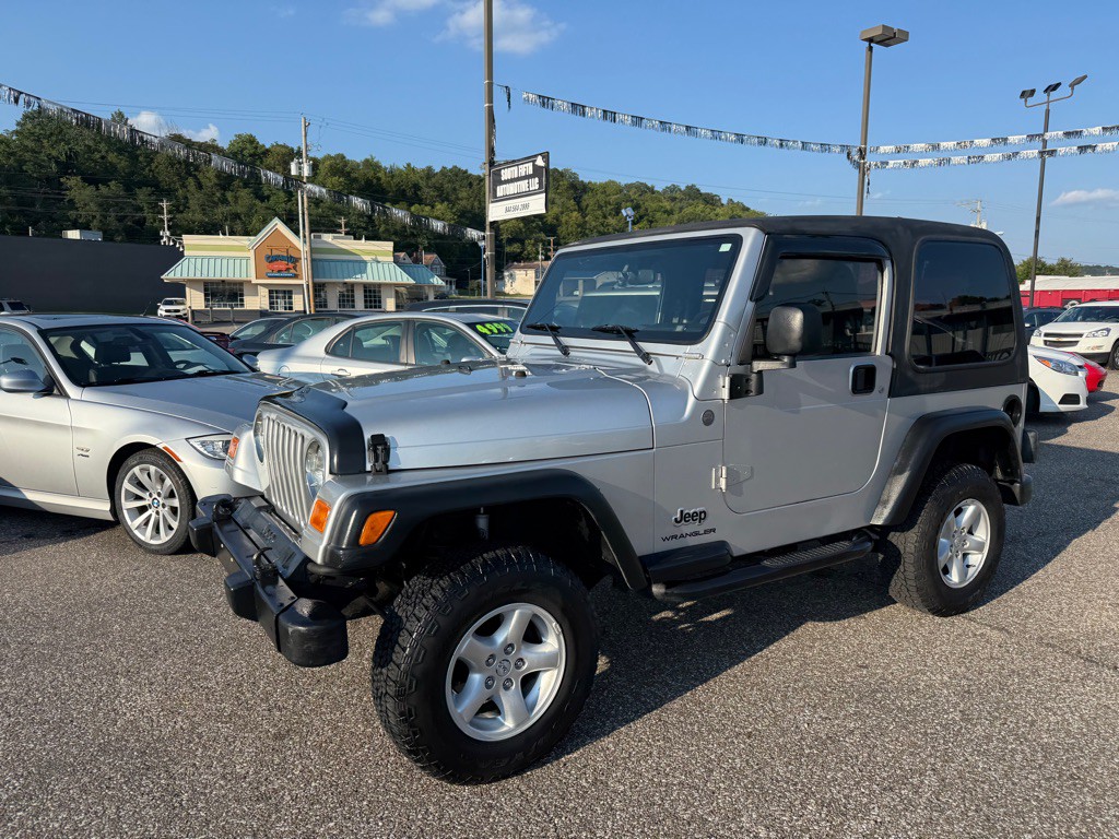 2004 Jeep Wrangler Image 2