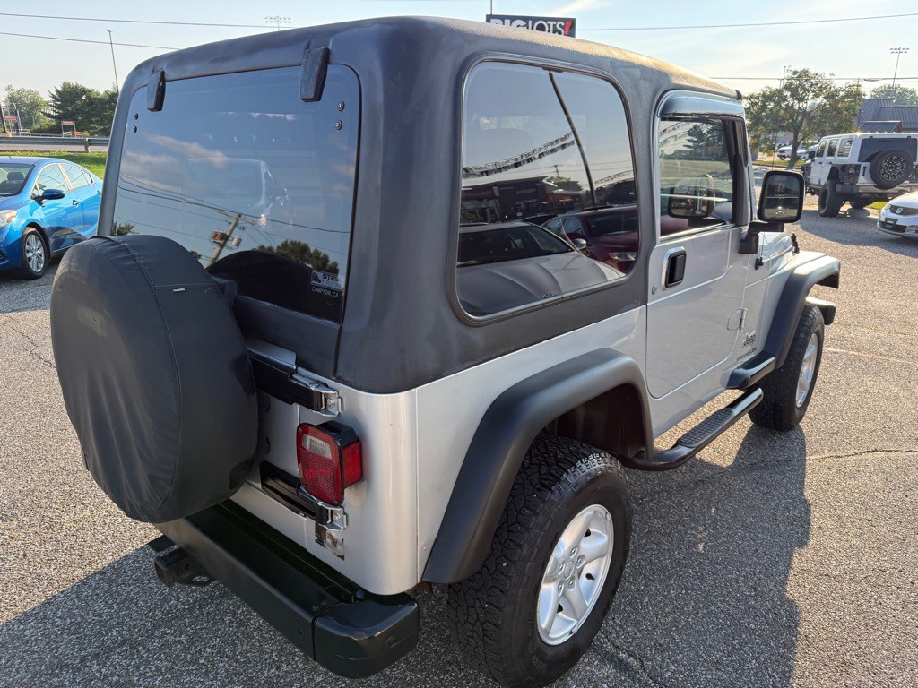 2004 Jeep Wrangler Image 6