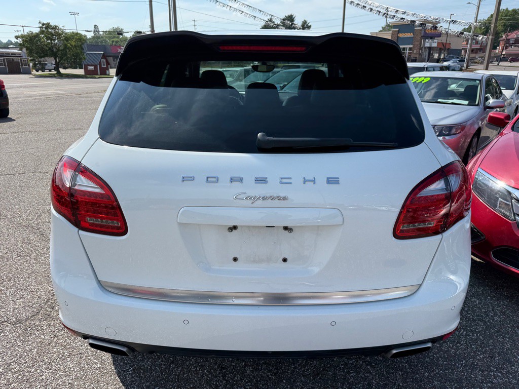 2013 Porsche Cayenne Image 7