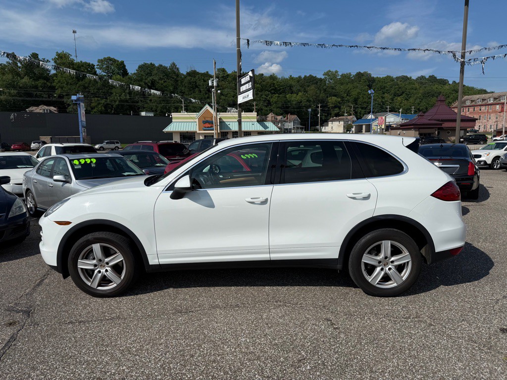 2013 Porsche Cayenne Image 10