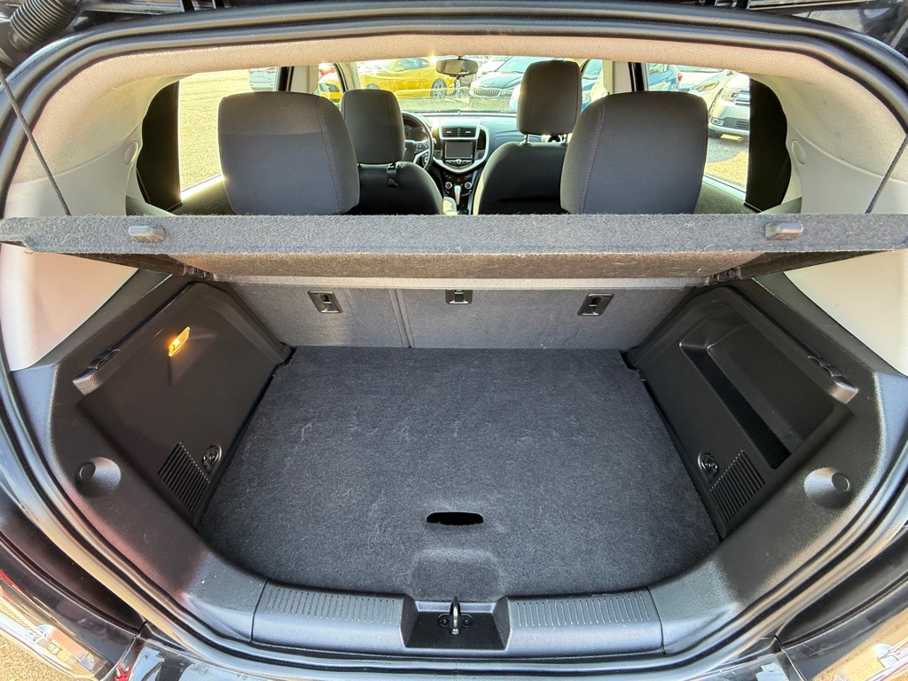 2017 Chevrolet Sonic Image 22