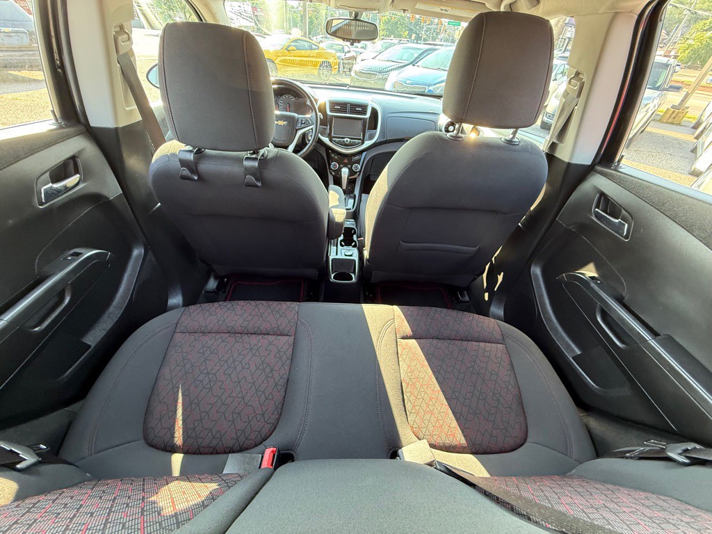 2017 Chevrolet Sonic Image 23