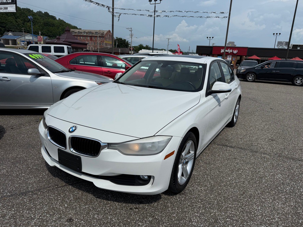 2015 BMW 3 Series Image 4