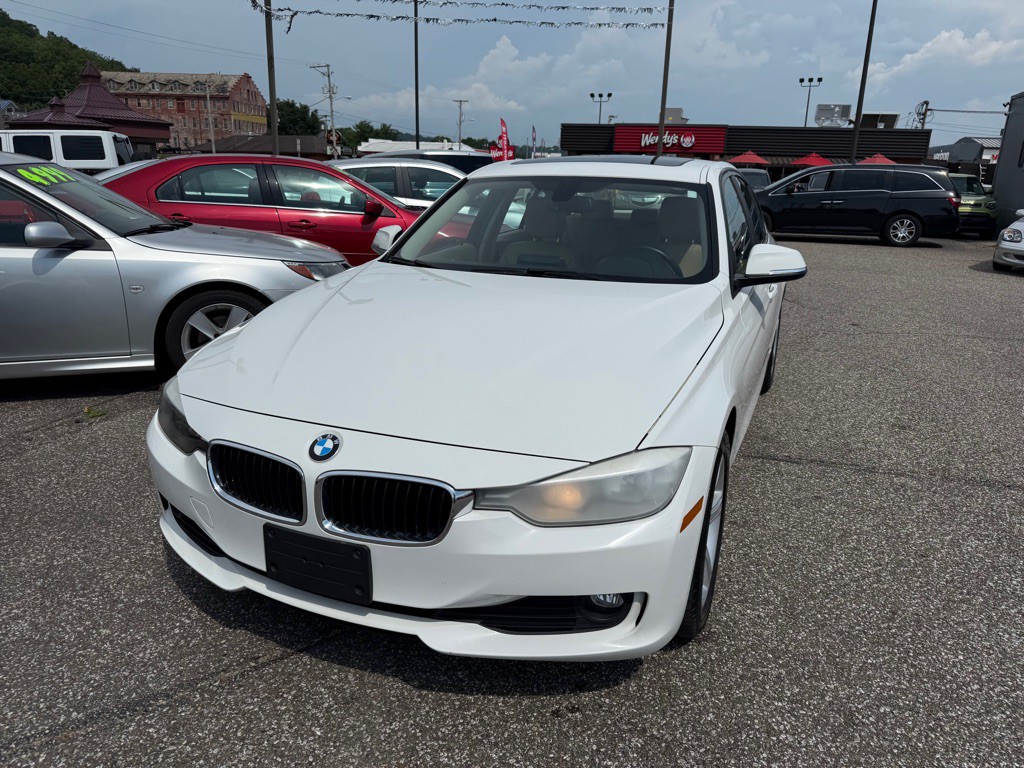 2015 BMW 3 Series Image 5