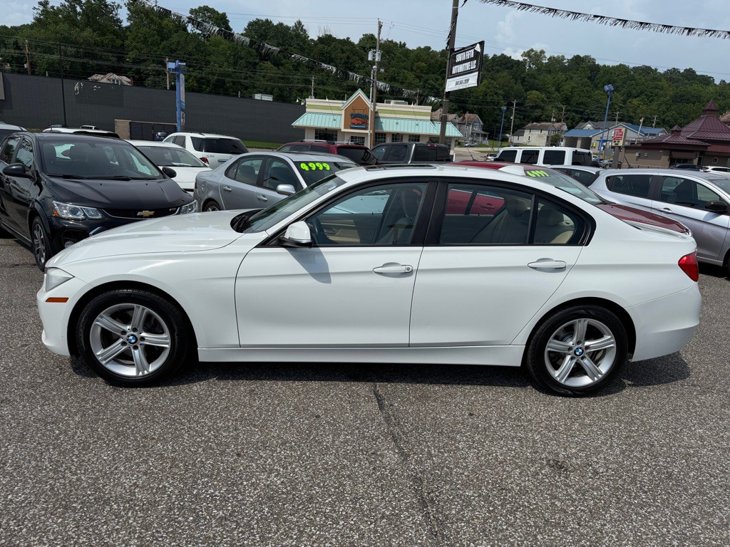 2015 BMW 3 Series Image 14