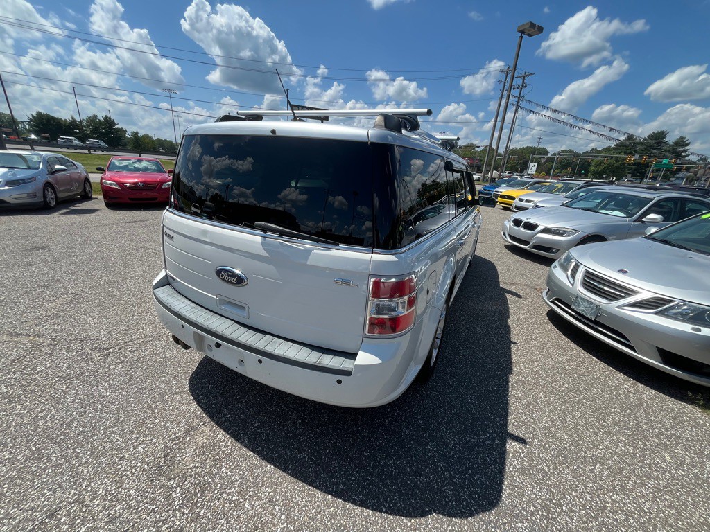 2011 Ford Flex Image 9