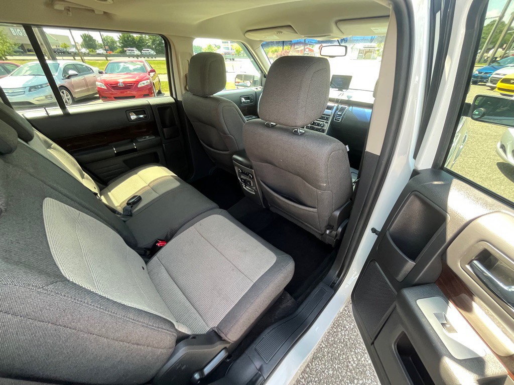2011 Ford Flex Image 20