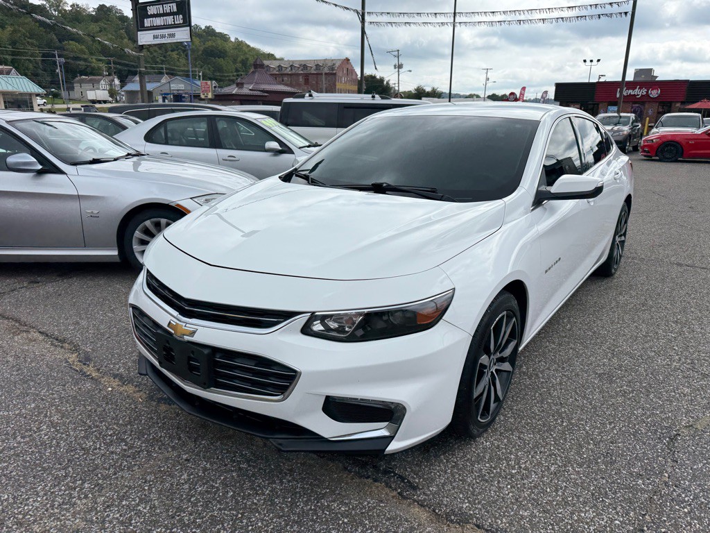2018 Chevrolet Malibu Image 3