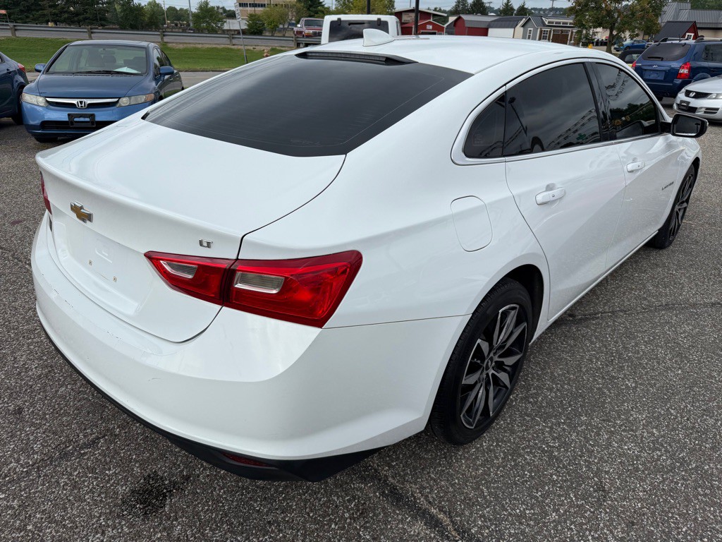 2018 Chevrolet Malibu Image 7