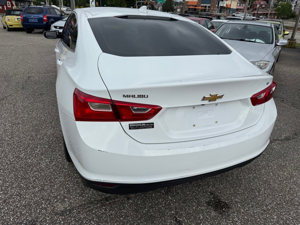 2018 Chevrolet Malibu Image 10