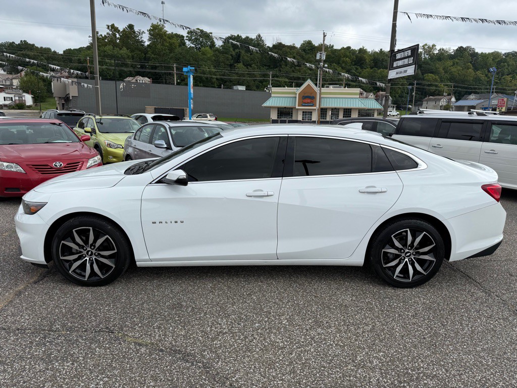 2018 Chevrolet Malibu Image 13