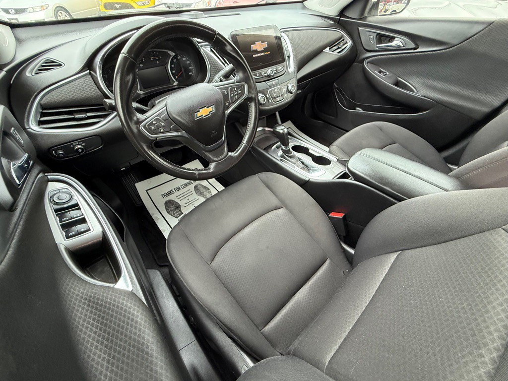 2018 Chevrolet Malibu Image 17