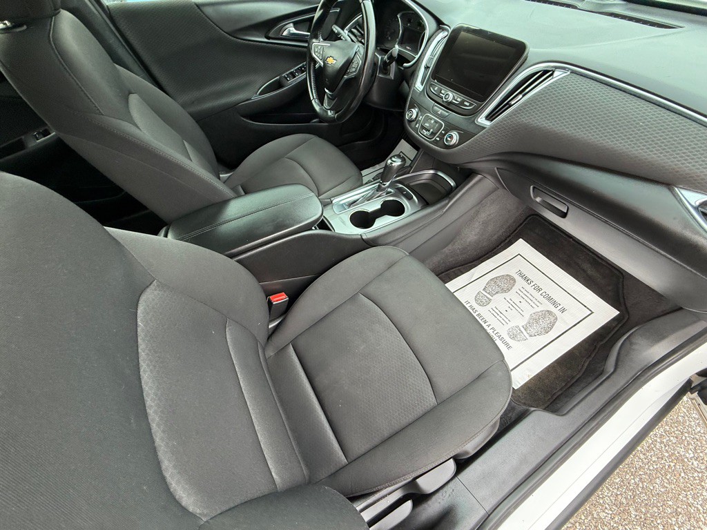 2018 Chevrolet Malibu Image 20