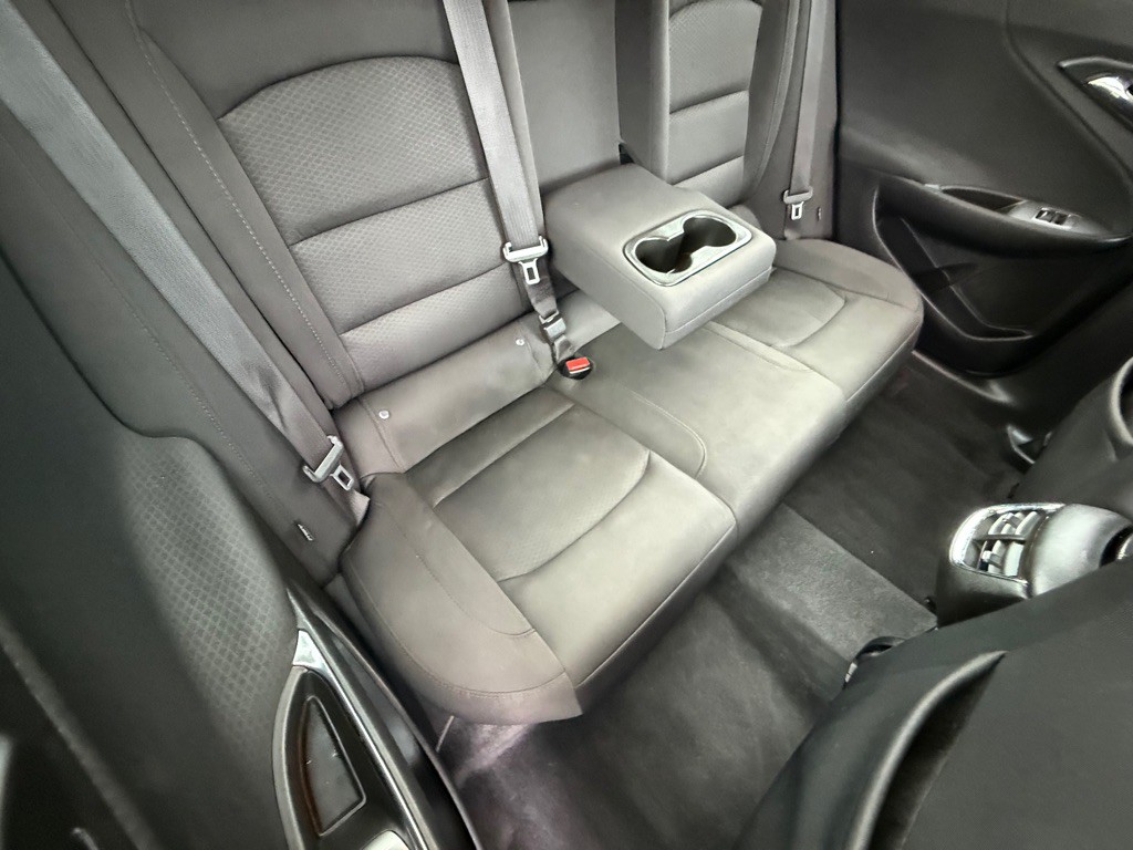 2018 Chevrolet Malibu Image 21