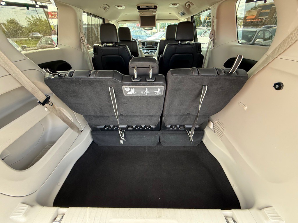 2017 Chrysler Pacifica Image 23