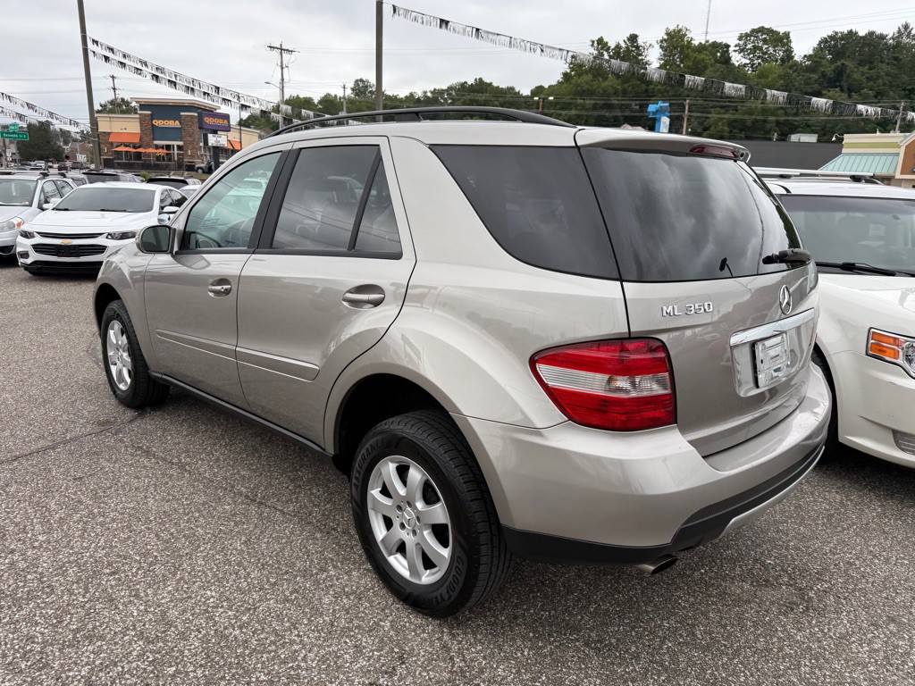 2006 Mercedes-Benz M-Class Image 10