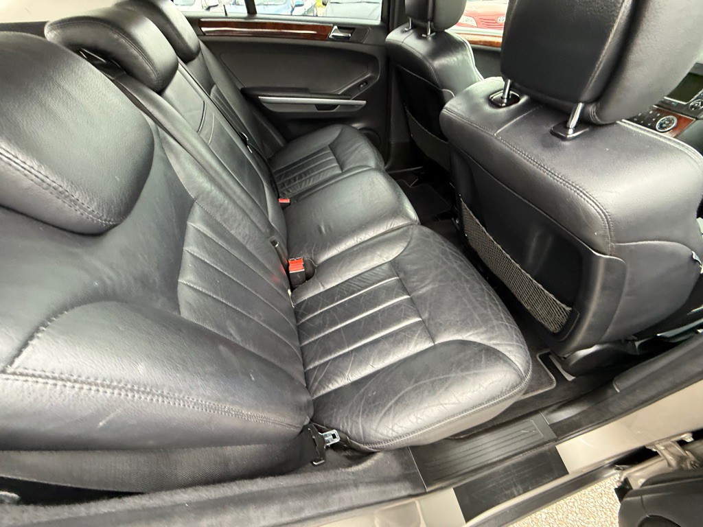 2006 Mercedes-Benz M-Class Image 16