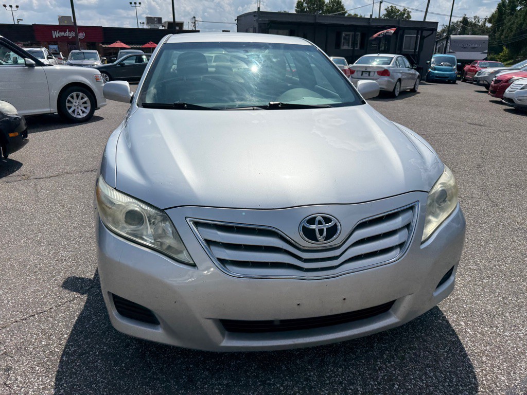 2010 Toyota Camry Image 6