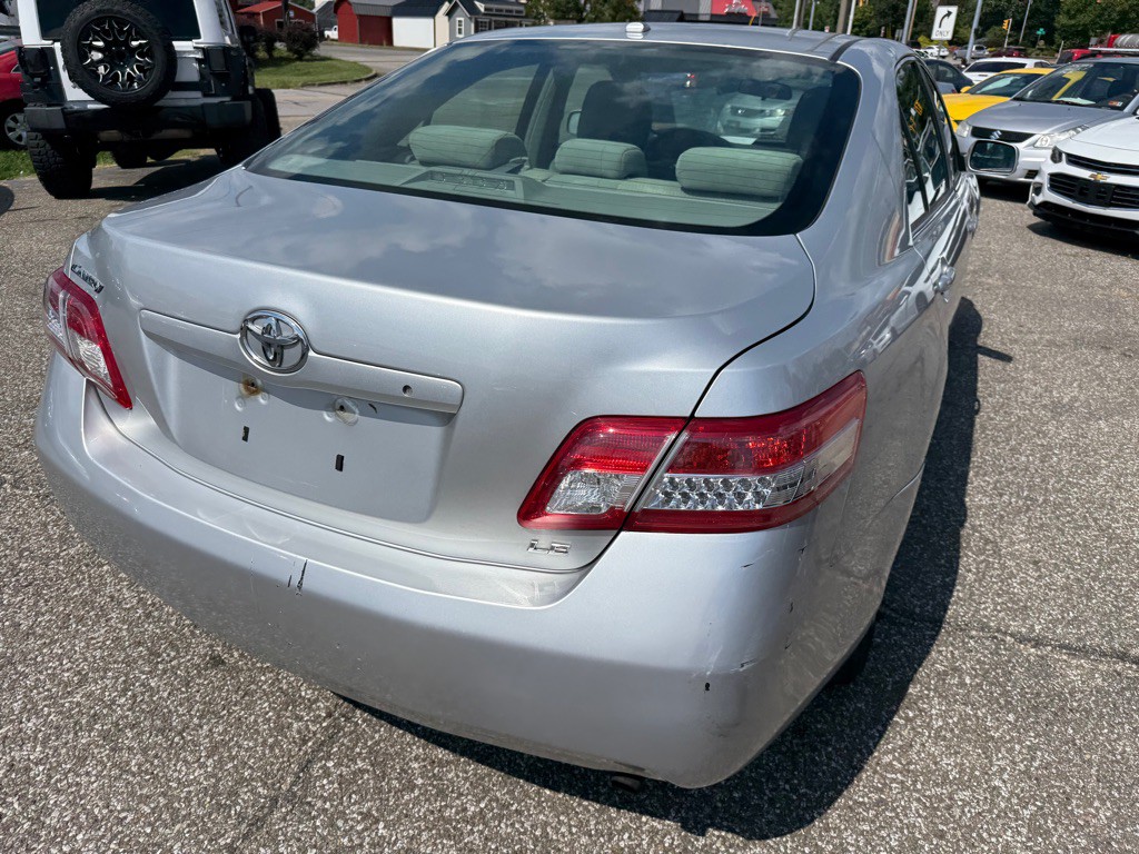 2010 Toyota Camry Image 10