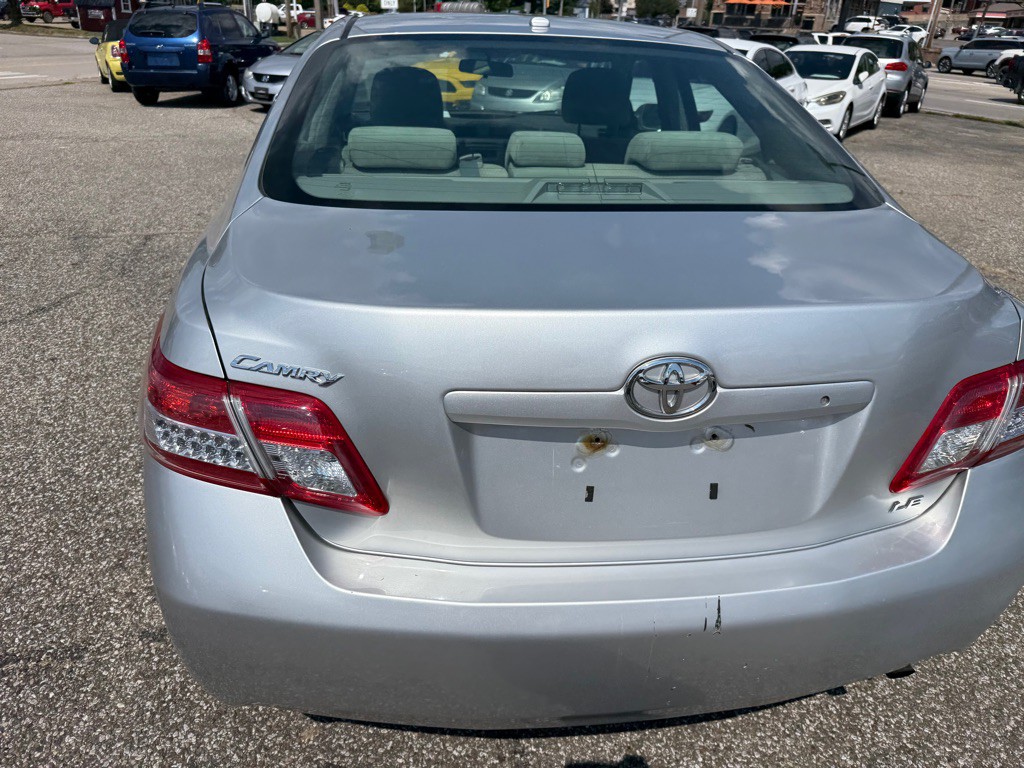 2010 Toyota Camry Image 11