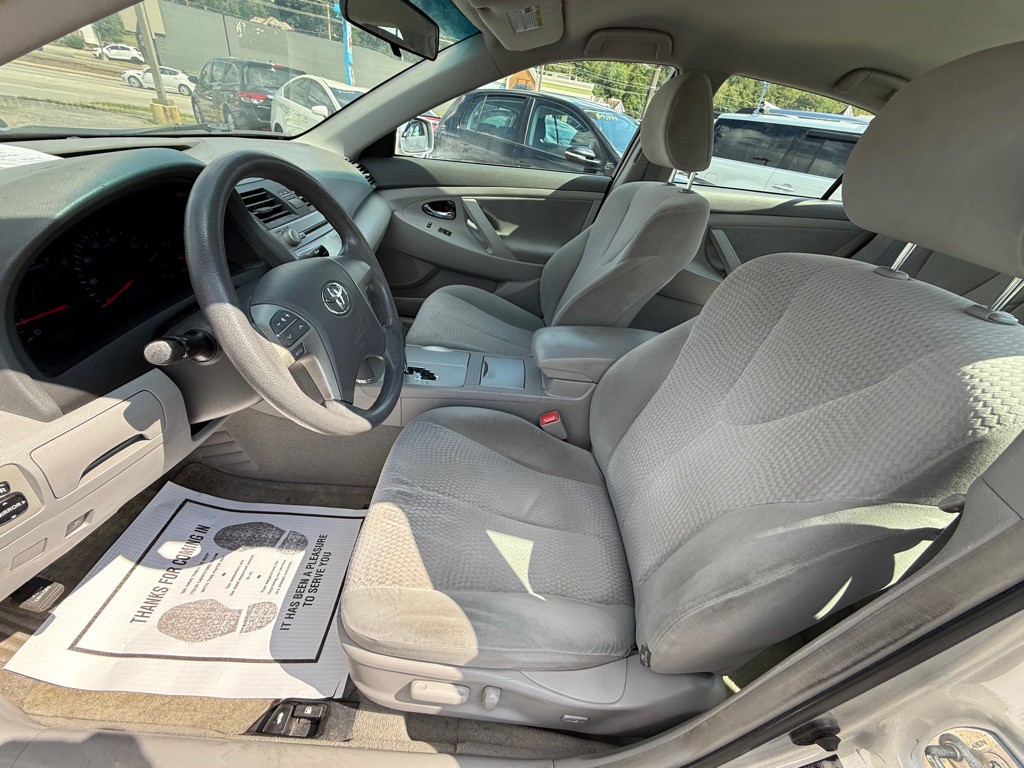 2010 Toyota Camry Image 15