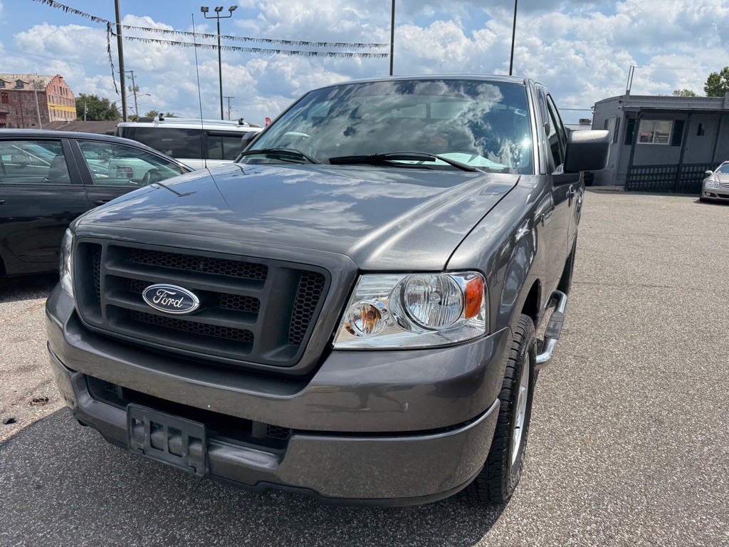 2004 Ford F-150 Image 3