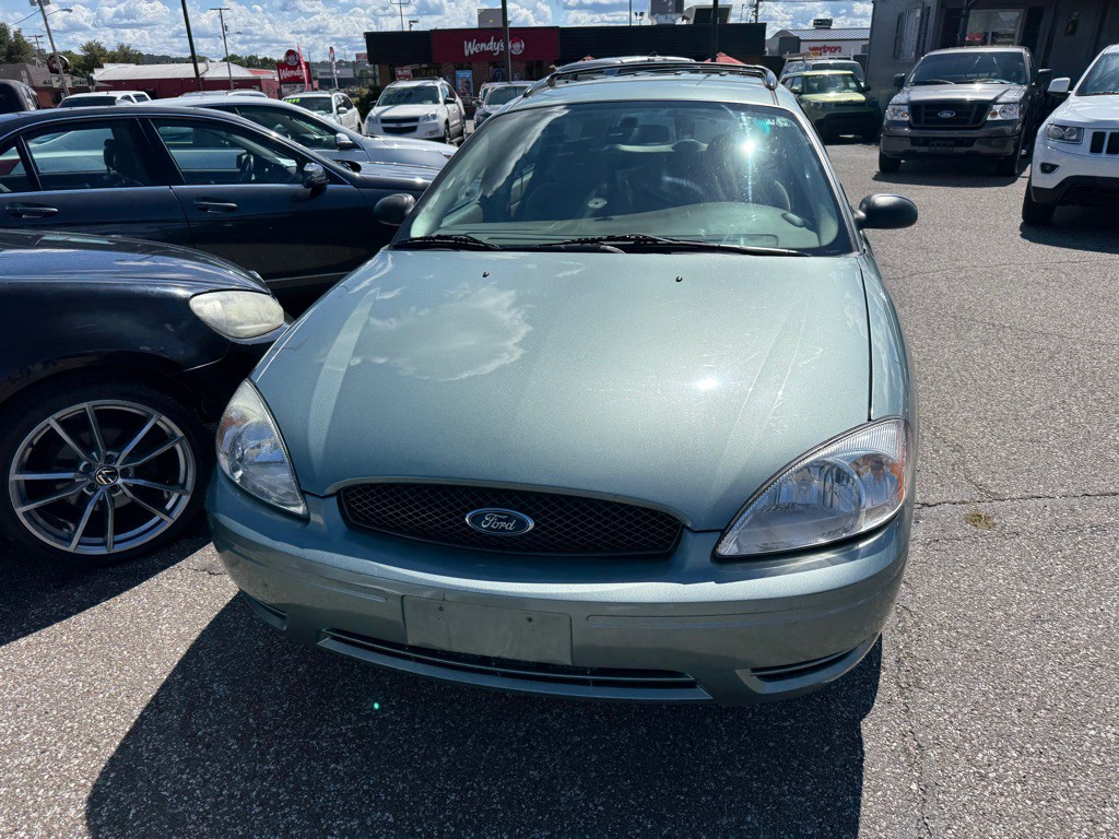 2005 Ford Taurus Image 3