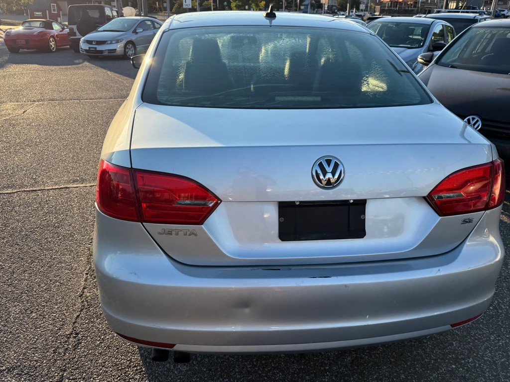 2014 Volkswagen Jetta Image 9