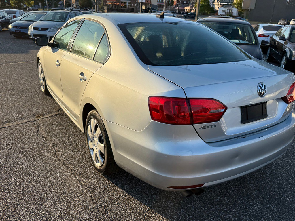 2014 Volkswagen Jetta Image 10