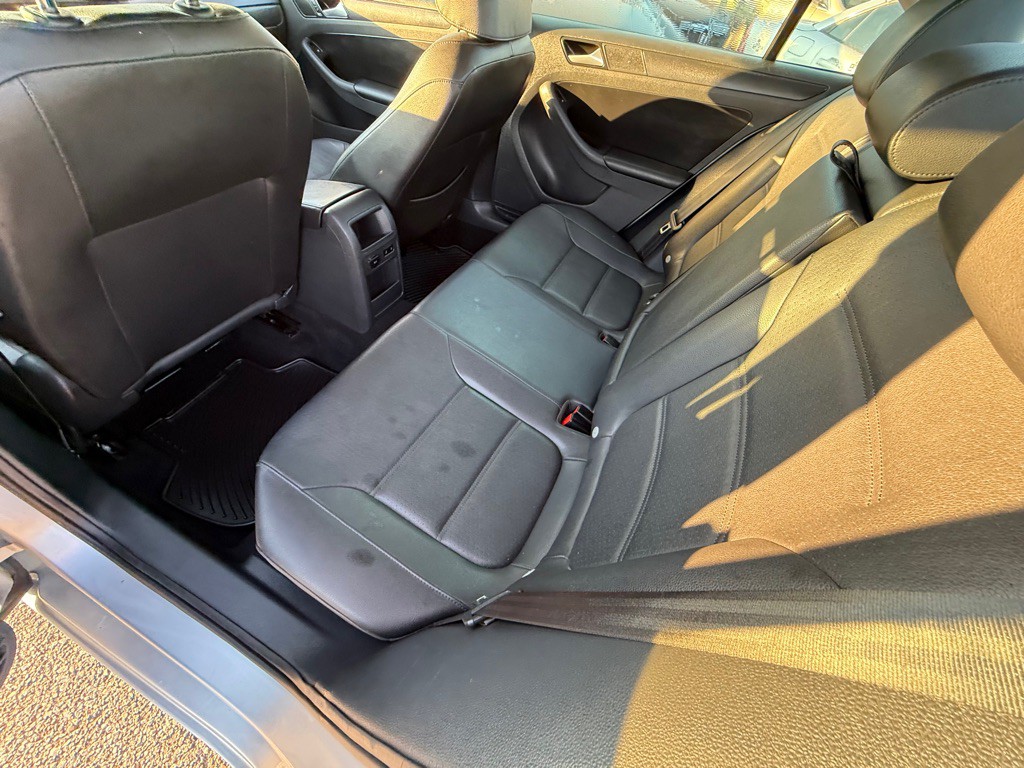 2014 Volkswagen Jetta Image 15