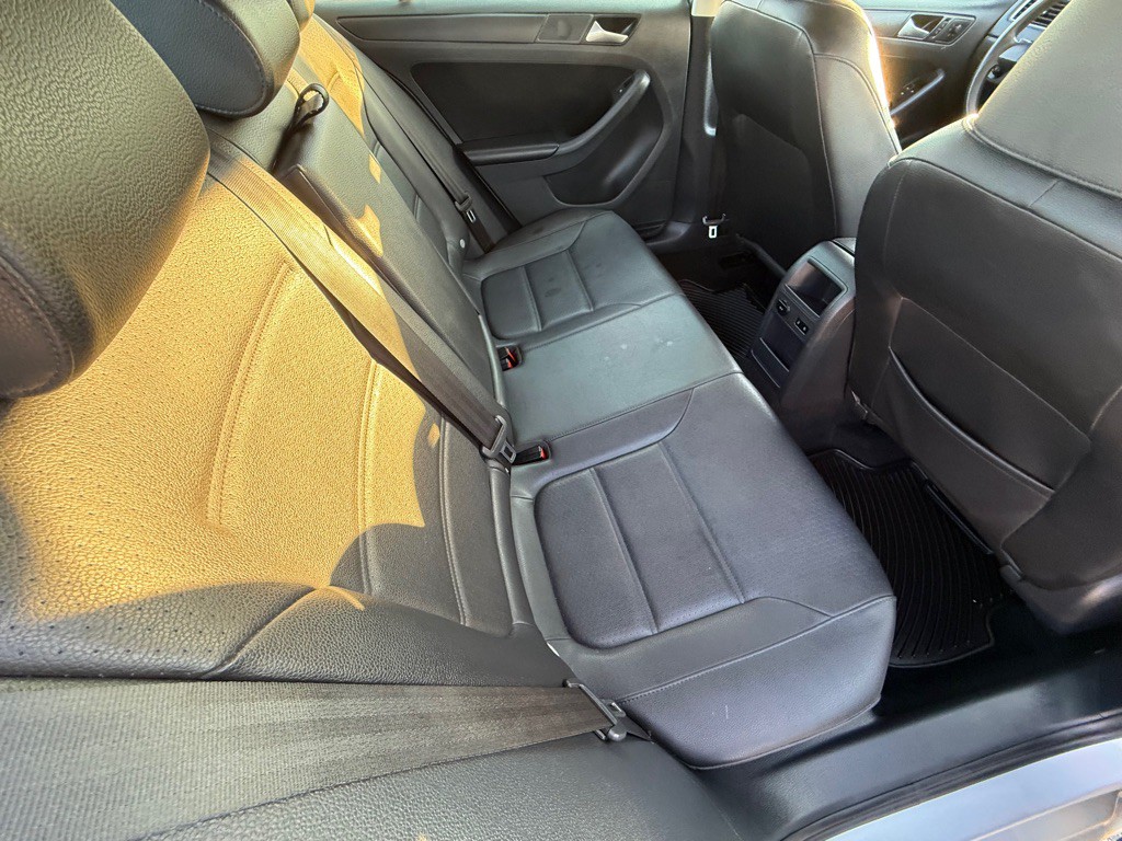 2014 Volkswagen Jetta Image 17