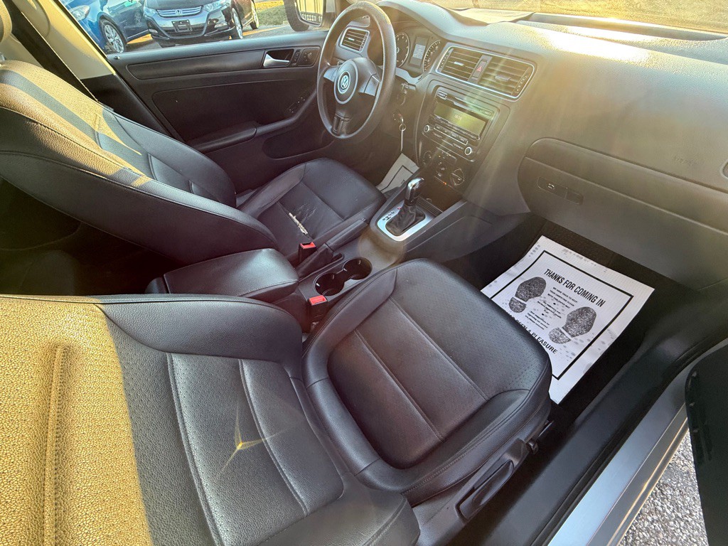 2014 Volkswagen Jetta Image 19