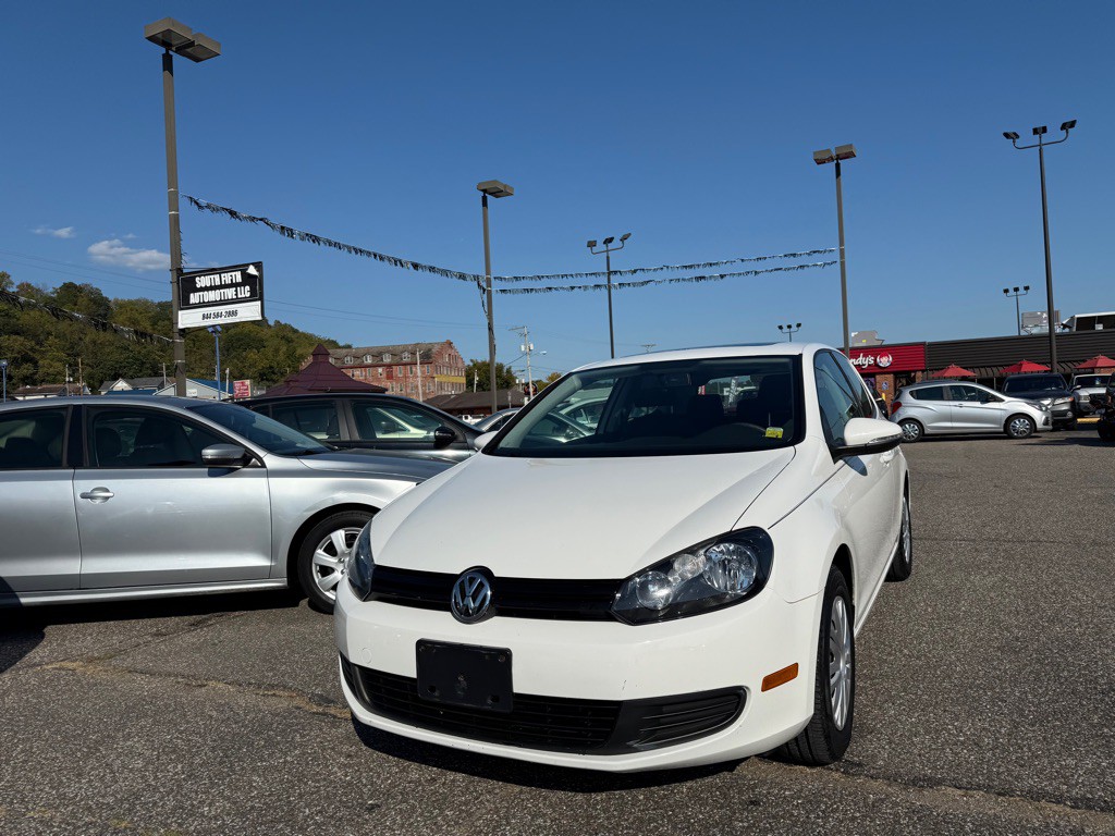 2011 Volkswagen Golf Image 4