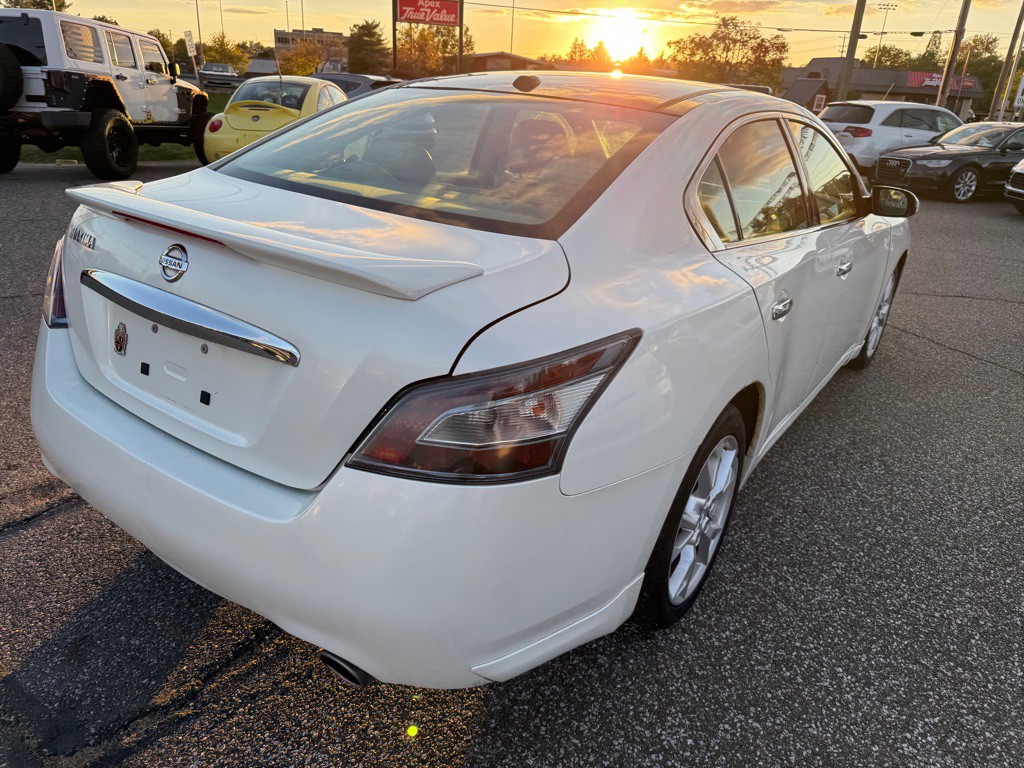 2014 Nissan Maxima Image 6