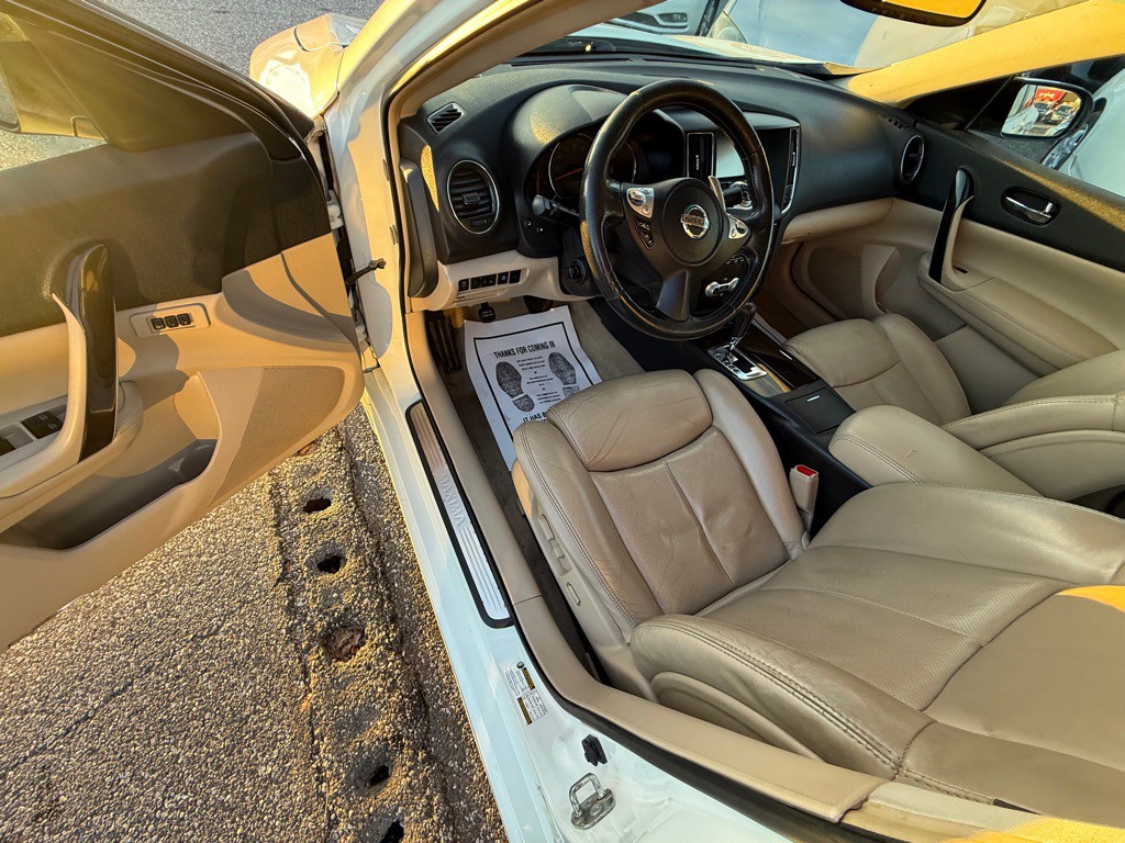 2014 Nissan Maxima Image 13