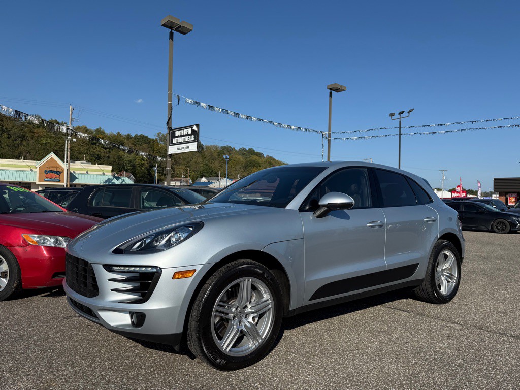 2015 Porsche Macan Image 2
