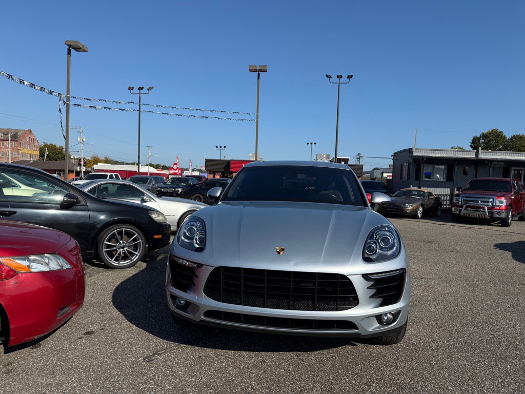 2015 Porsche Macan Image 6