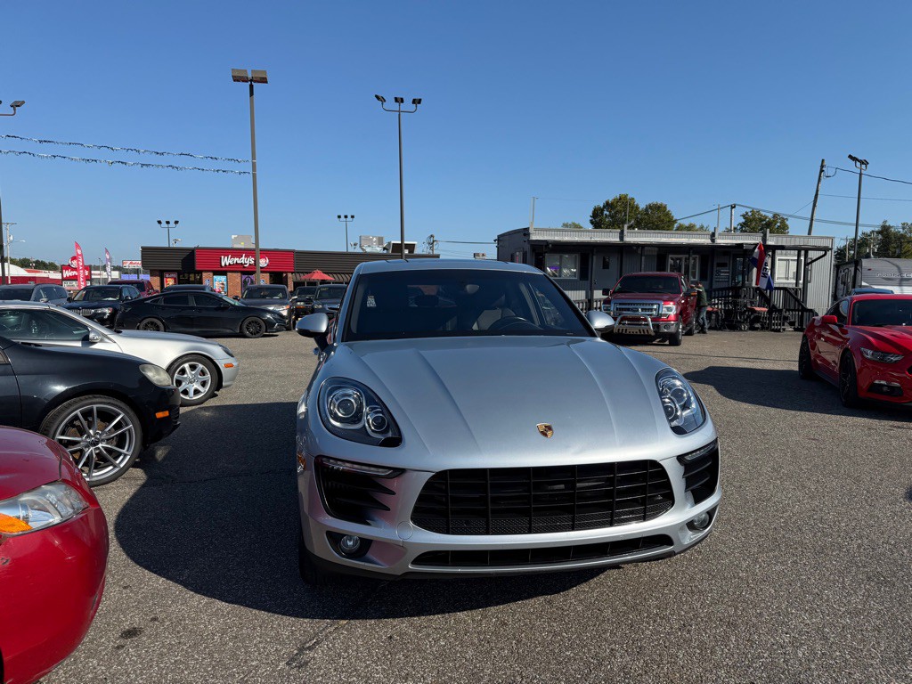 2015 Porsche Macan Image 7