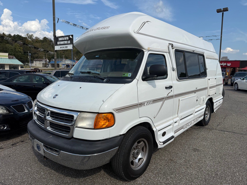 2000 Dodge Ram Van Image 1