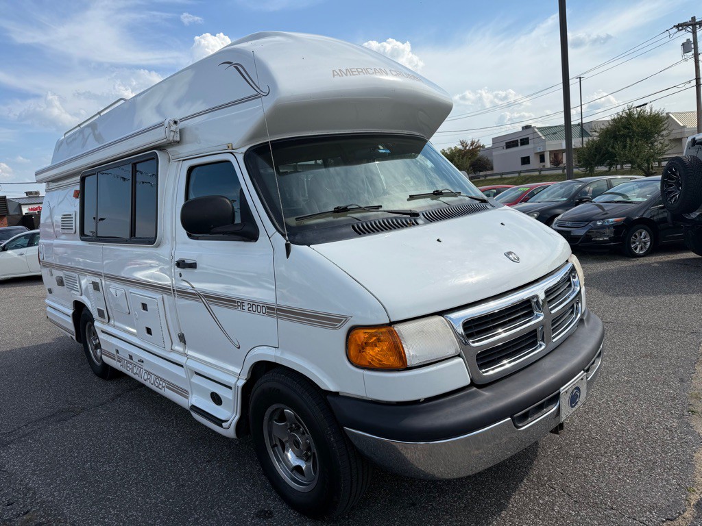2000 Dodge Ram Van Image 4