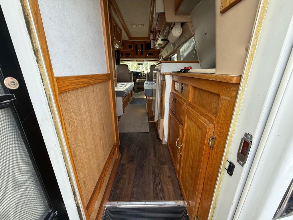 2000 Dodge Ram Van Image 14