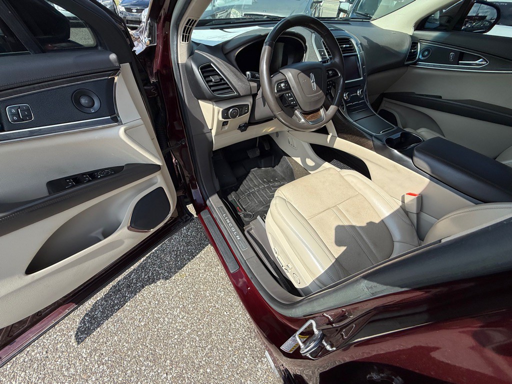 2019 Lincoln Nautilus Image 18