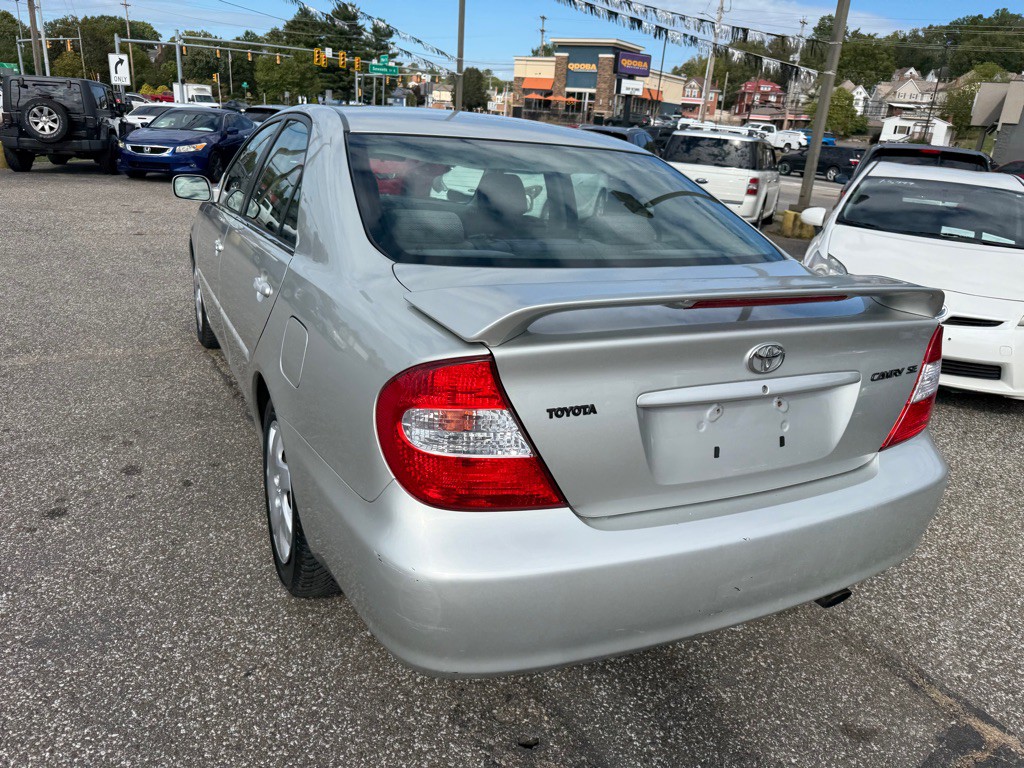 2003 Toyota Camry Image 10