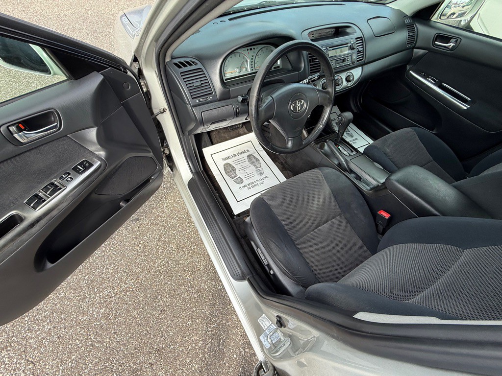 2003 Toyota Camry Image 15