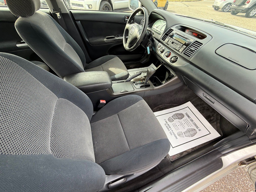 2003 Toyota Camry Image 20