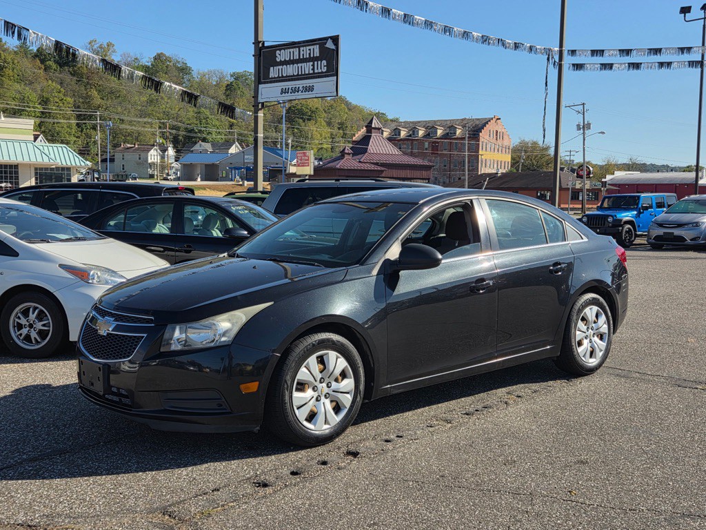 2012 Chevrolet Cruze Image 1