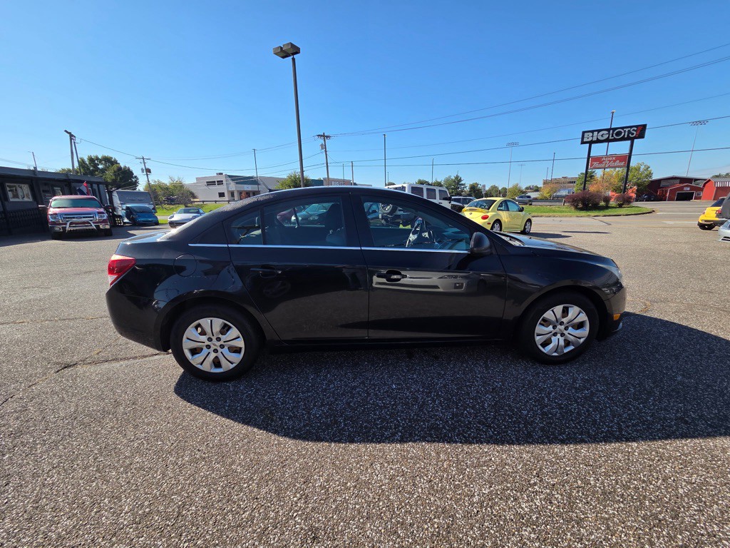 2012 Chevrolet Cruze Image 4